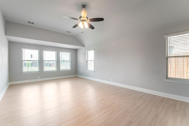 505 Livia Street, Burleson, TX 76028