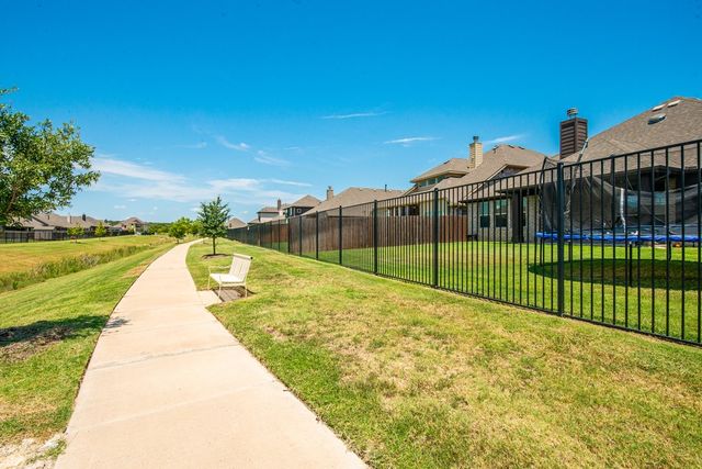 505 Livia Street, Burleson, TX 76028