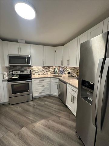 2750 NE 183rd St PH07, Aventura, FL 33160