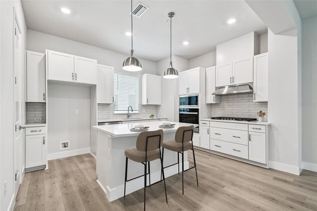 3125 4TH TERRACE N, St Petersburg, FL 33713