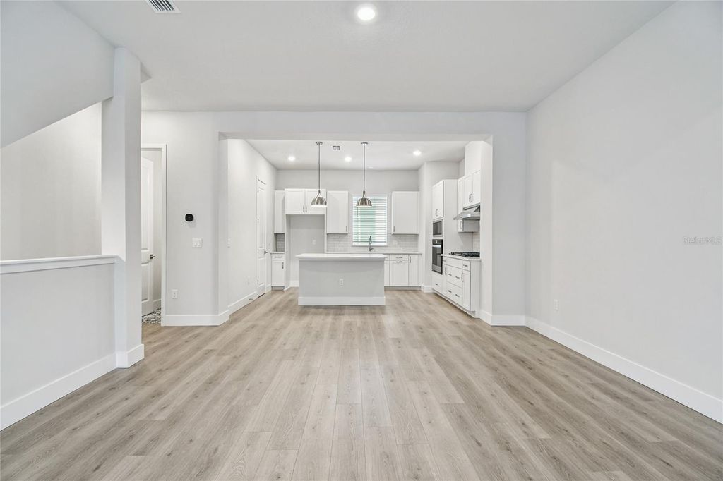 Image 17 of property listing at 3125 4TH TERRACE N, St Petersburg, FL 33713