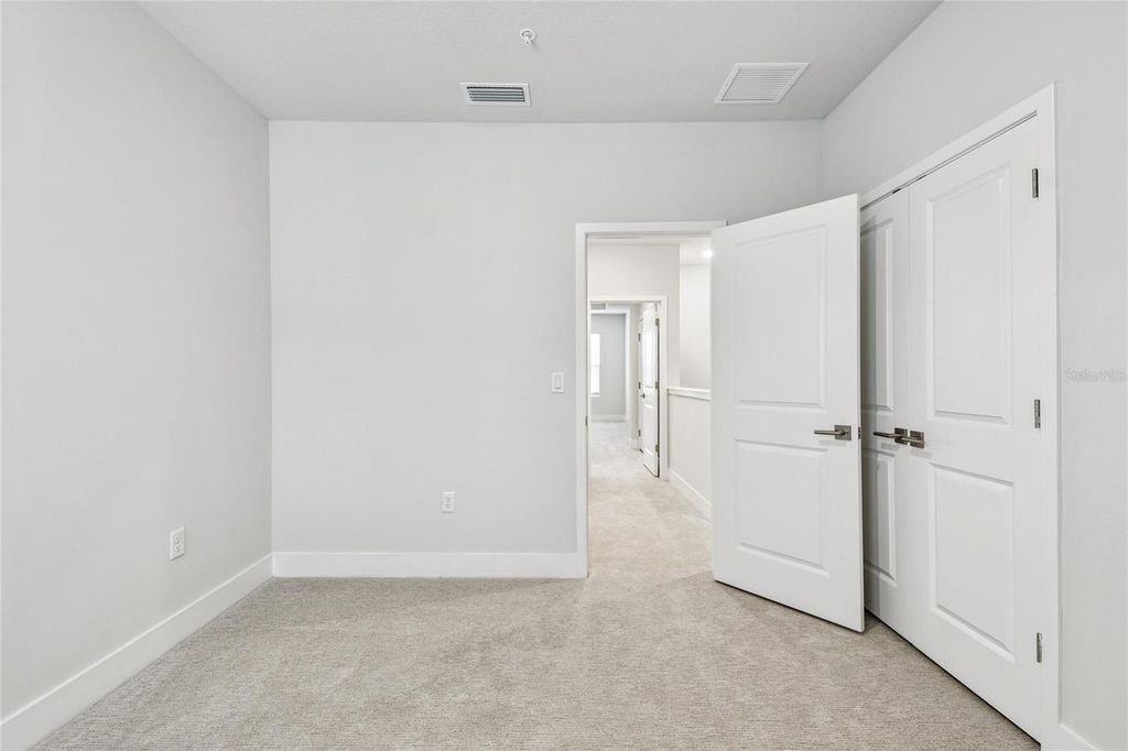 Image 27 of property listing at 3125 4TH TERRACE N, St Petersburg, FL 33713