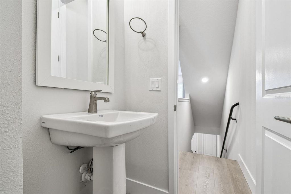 Image 35 of property listing at 3125 4TH TERRACE N, St Petersburg, FL 33713