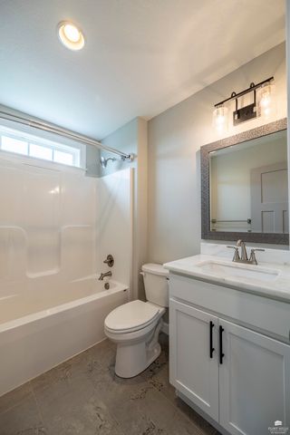 416 Ledgestone Ridge Court, Manhattan, KS 66503
