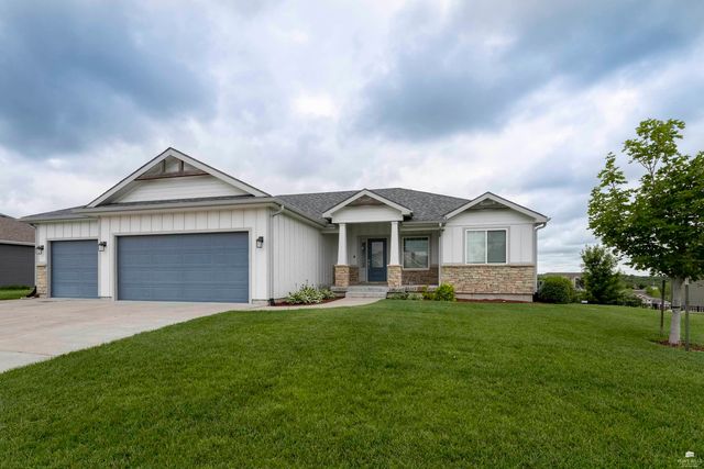416 Ledgestone Ridge Court, Manhattan, KS 66503
