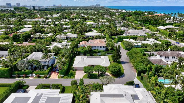 217 Plantation Road, Palm Beach, FL 33480