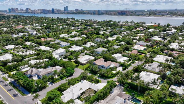 217 Plantation Road, Palm Beach, FL 33480