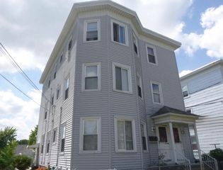 29 Stearns Street, Pawtucket, RI 02861
