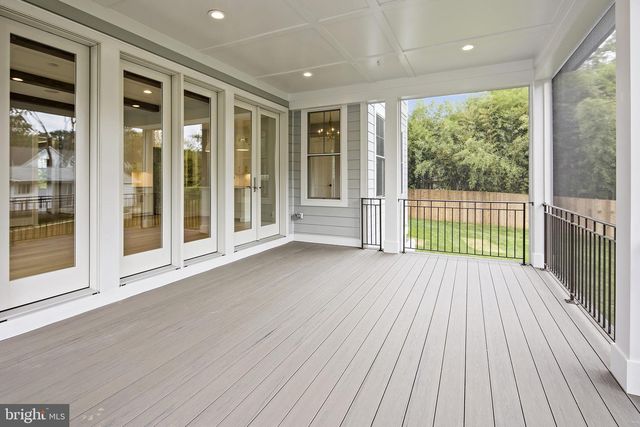 6716 VAN FLEET DR, Mclean, VA 22101