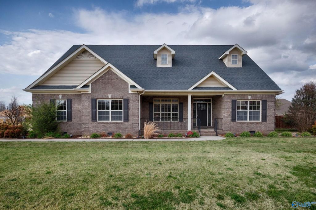 105 Kelsey Drive, New Market, AL 35761