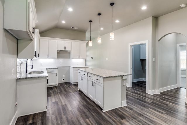 3235 Pine Street, Dallas, TX 75215