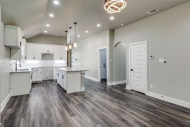 3235 Pine Street, Dallas, TX 75215