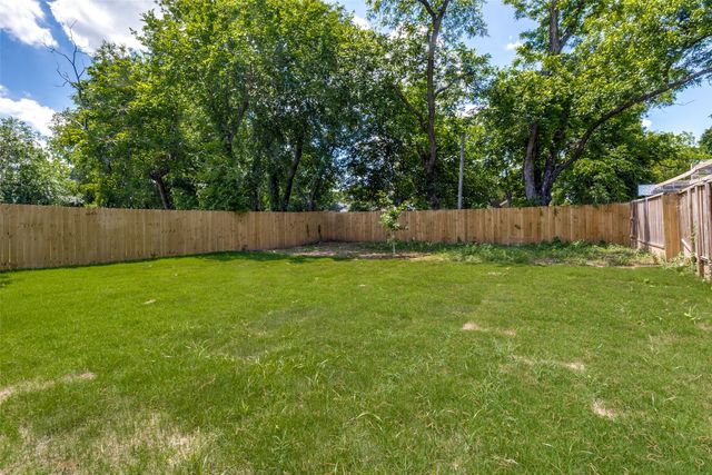 3235 Pine Street, Dallas, TX 75215