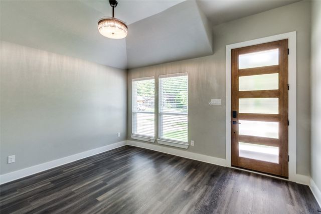 3235 Pine Street, Dallas, TX 75215