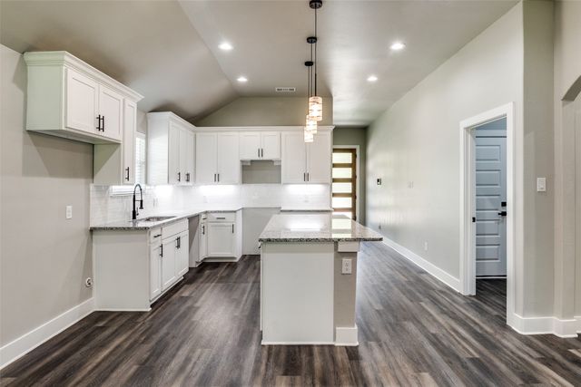 3235 Pine Street, Dallas, TX 75215