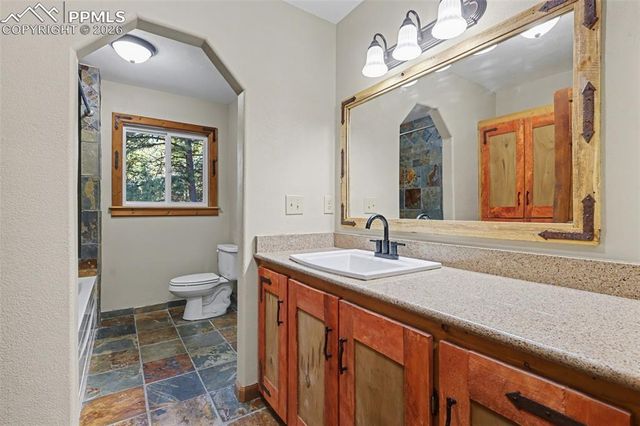 3375 Pinehurst Circle, Colorado Springs, CO 80908