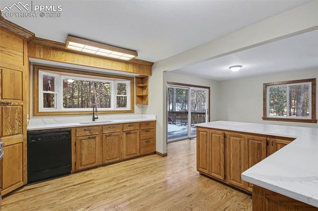 3375 Pinehurst Circle, Colorado Springs, CO 80908