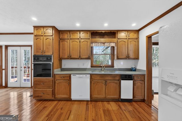 175 Flat Creek Court, Fayetteville, GA 30214