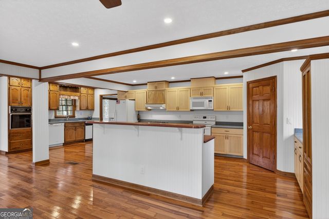 175 Flat Creek Court, Fayetteville, GA 30214