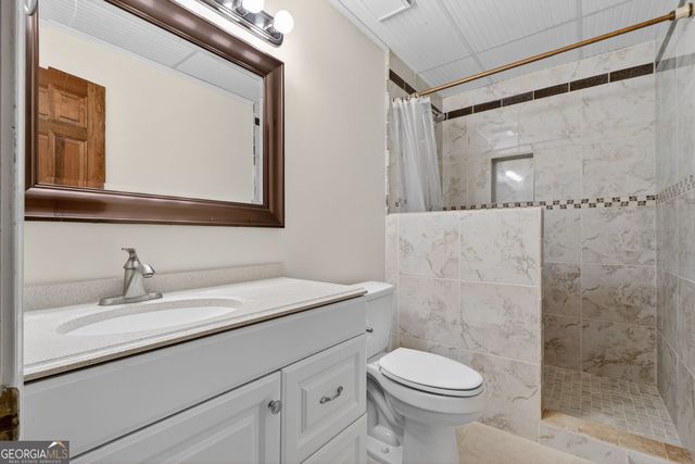 175 Flat Creek Court, Fayetteville, GA 30214