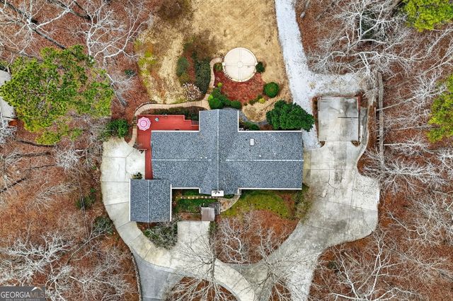 175 Flat Creek Court, Fayetteville, GA 30214