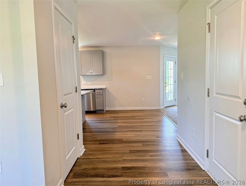 4050 Racking Horse Road, Hope Mills, NC 28348 — photo 2