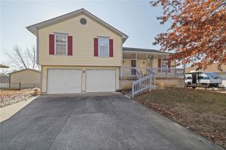 508 Quail Creek Drive, Odessa, MO 64076