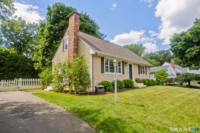16 Coolidge Drive, Enfield, CT 06082