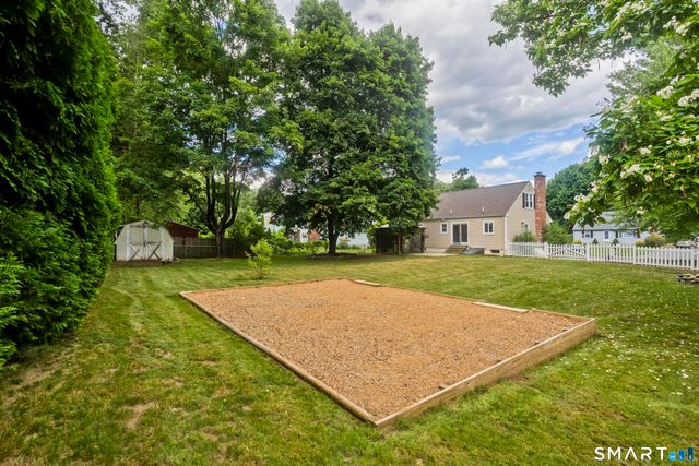 16 Coolidge Drive, Enfield, CT 06082