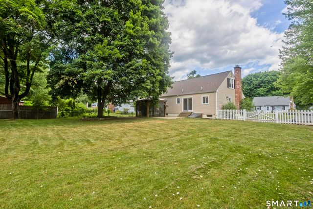 16 Coolidge Drive, Enfield, CT 06082