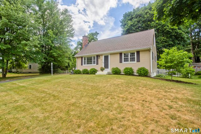 16 Coolidge Drive, Enfield, CT 06082