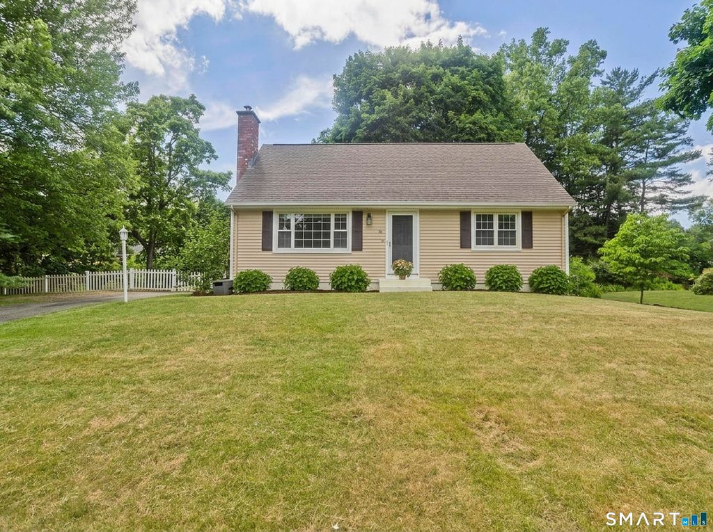 16 Coolidge Drive, Enfield, CT 06082
