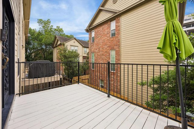 915 Knox Street D, Houston, TX 77007