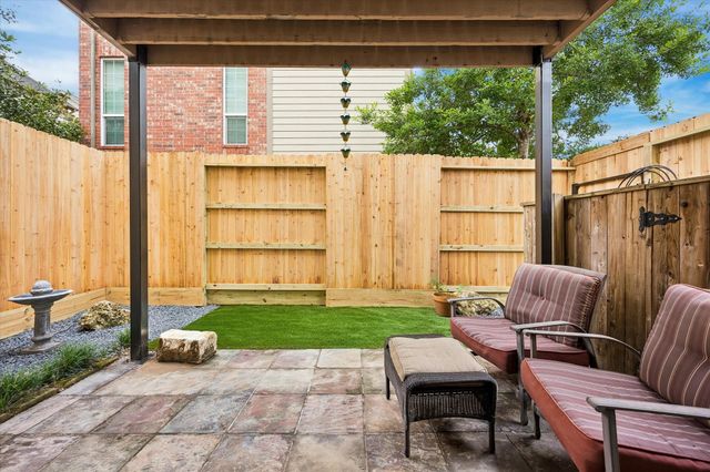 915 Knox Street D, Houston, TX 77007