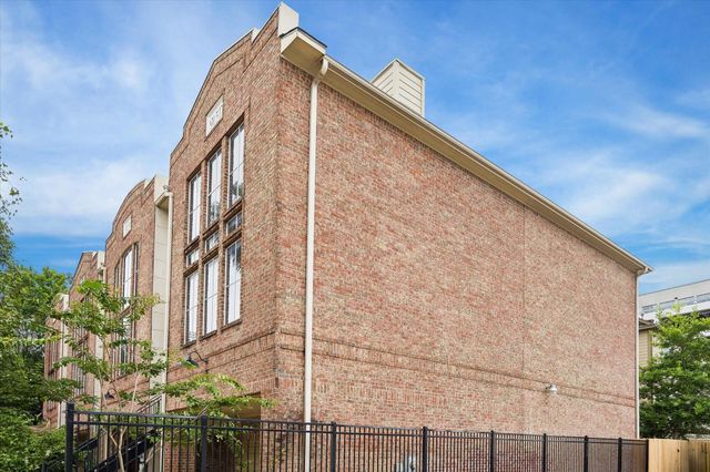 915 Knox Street D, Houston, TX 77007
