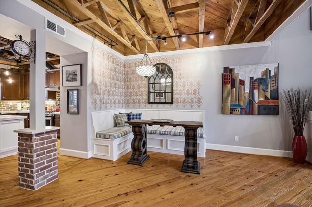 915 Knox Street D, Houston, TX 77007