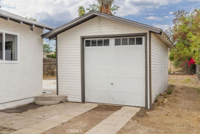 164 E 10th Street, San Bernardino, CA 92410