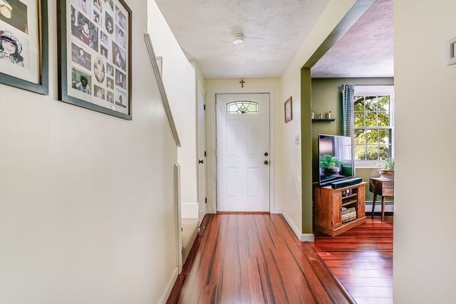 54 Maplewood Ave, Methuen, MA 01844