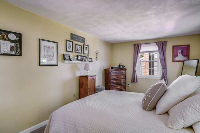 54 Maplewood Ave, Methuen, MA 01844