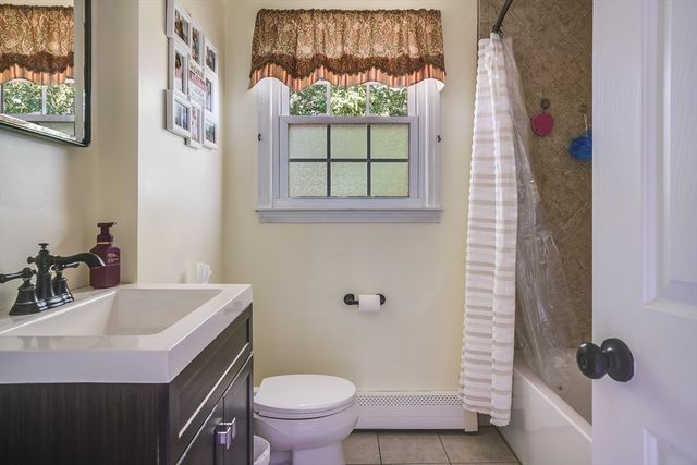 54 Maplewood Ave, Methuen, MA 01844