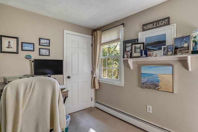 54 Maplewood Ave, Methuen, MA 01844