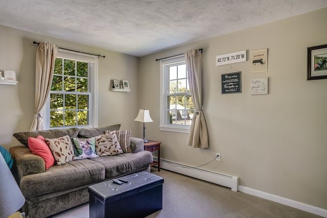 54 Maplewood Ave, Methuen, MA 01844