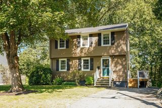 54 Maplewood Ave, Methuen, MA 01844
