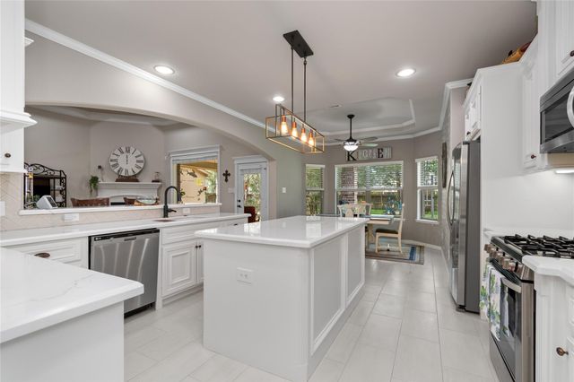 1003 Garrett Drive, Magnolia, TX 77354