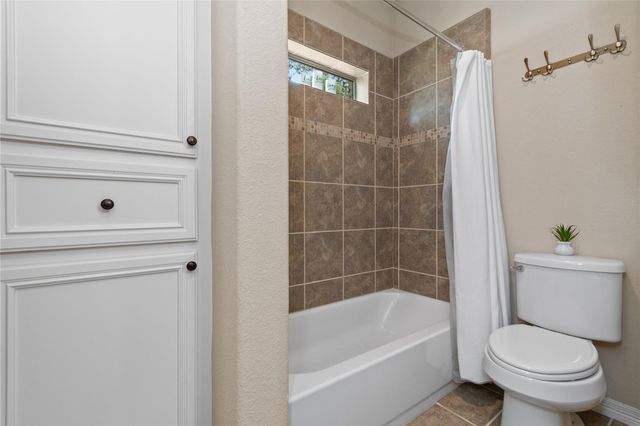 1003 Garrett Drive, Magnolia, TX 77354