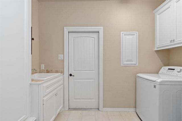 1003 Garrett Drive, Magnolia, TX 77354