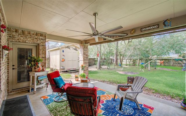 1003 Garrett Drive, Magnolia, TX 77354