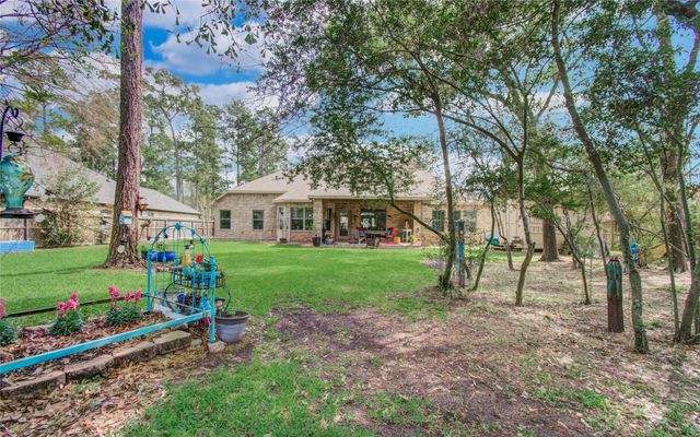 1003 Garrett Drive, Magnolia, TX 77354