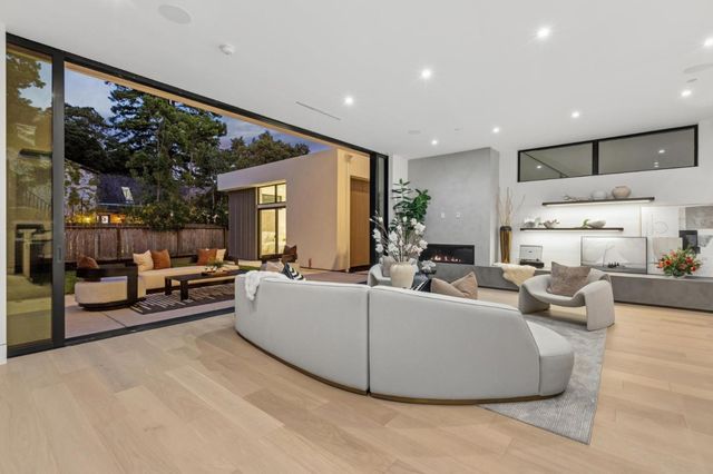 28 San Benito Avenue, Atherton, CA 94027
