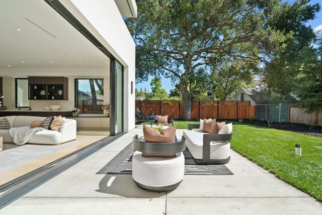 28 San Benito Avenue, Atherton, CA 94027